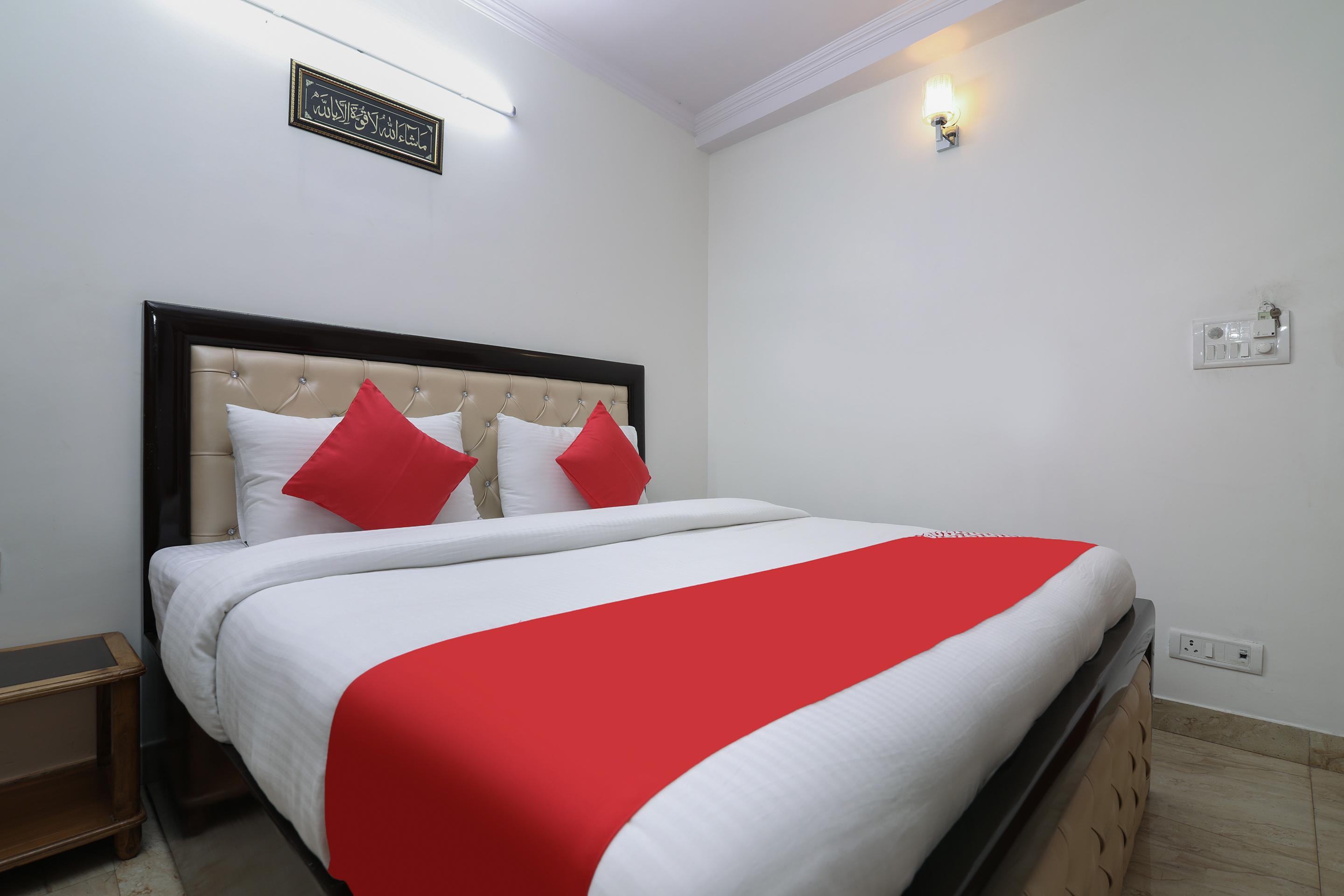 Hotel Wall Street Нью-Дели Экстерьер фото