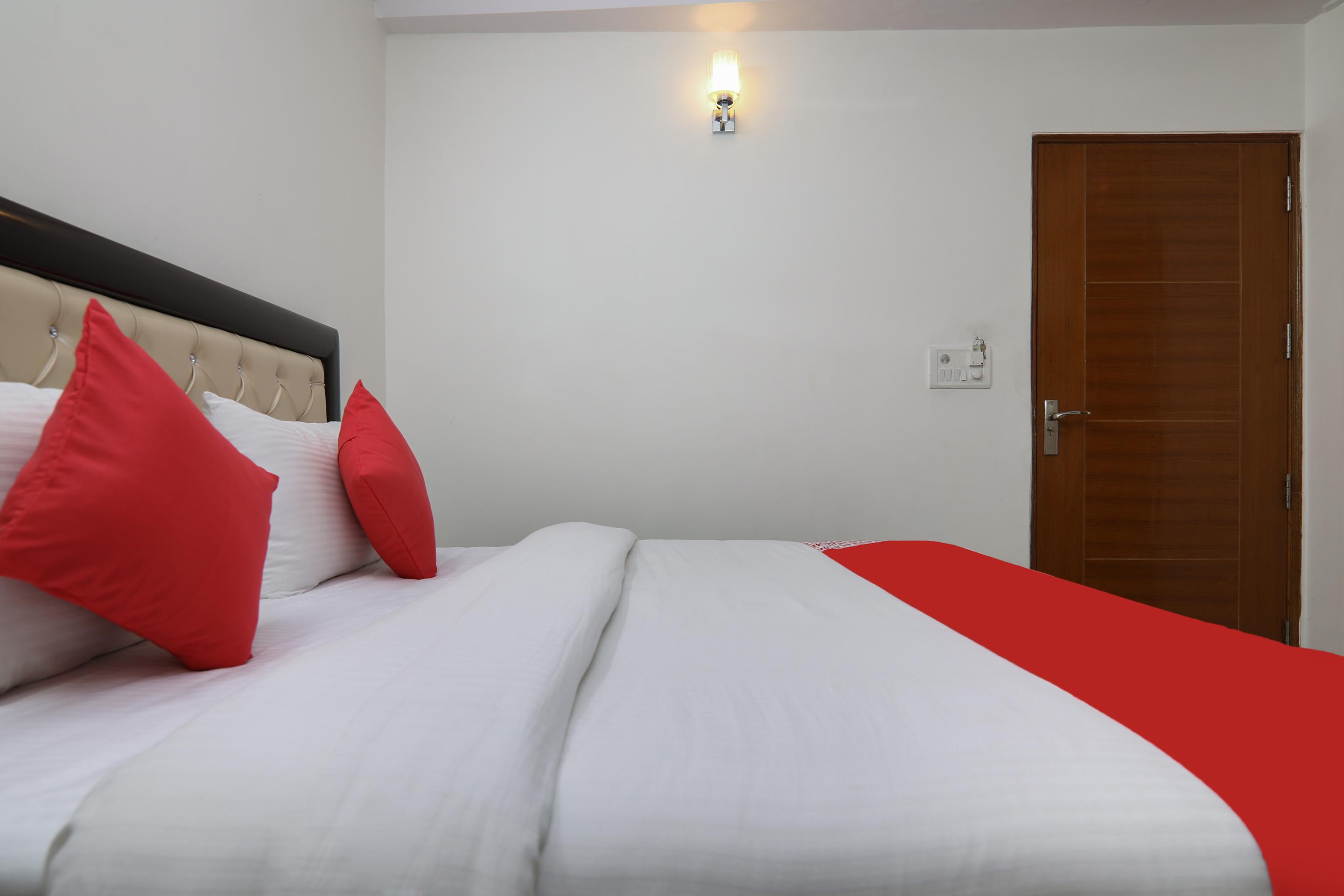Hotel Wall Street Нью-Дели Экстерьер фото