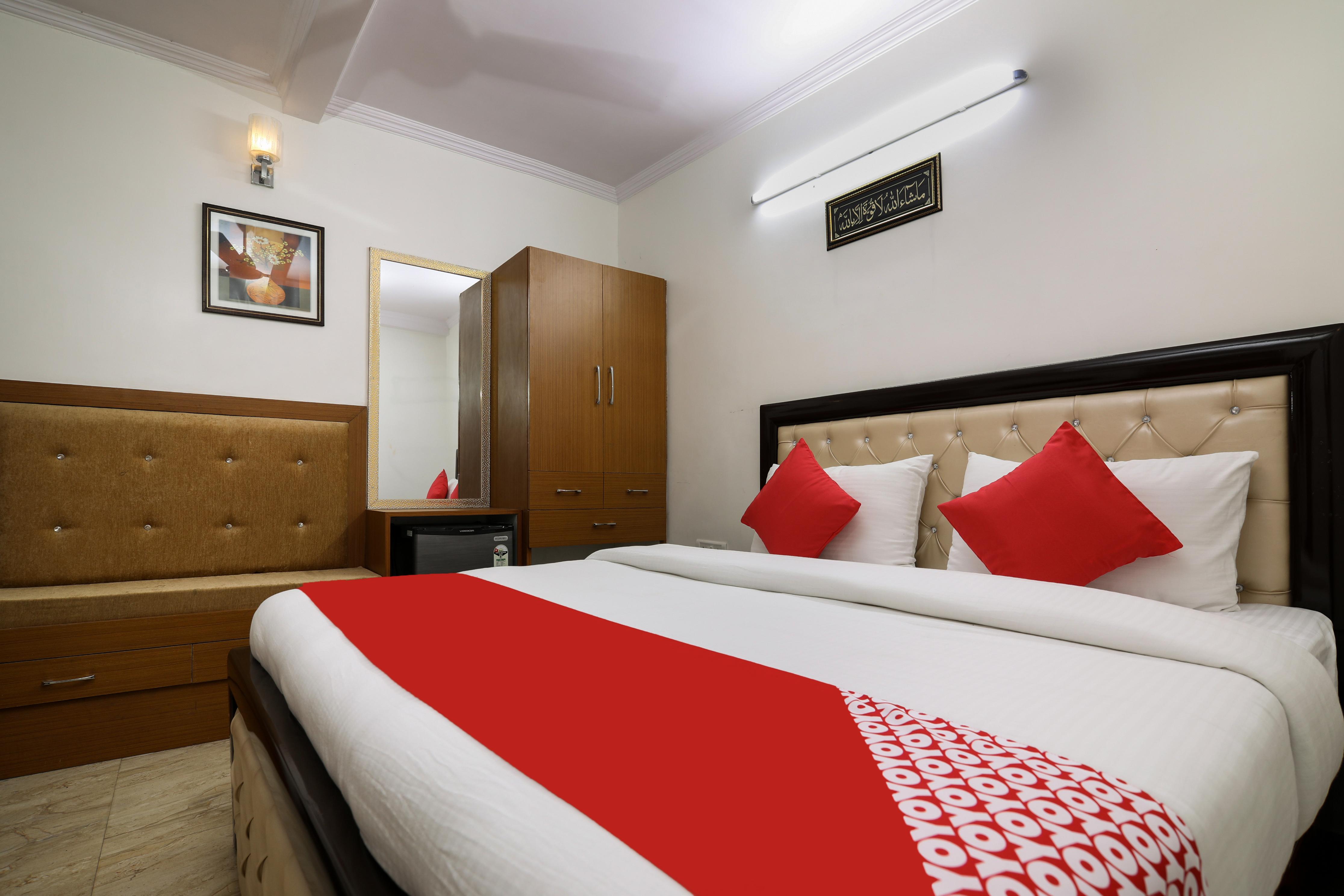 Hotel Wall Street Нью-Дели Экстерьер фото