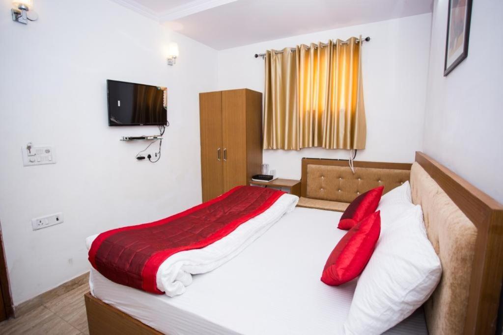 Hotel Wall Street Нью-Дели Экстерьер фото